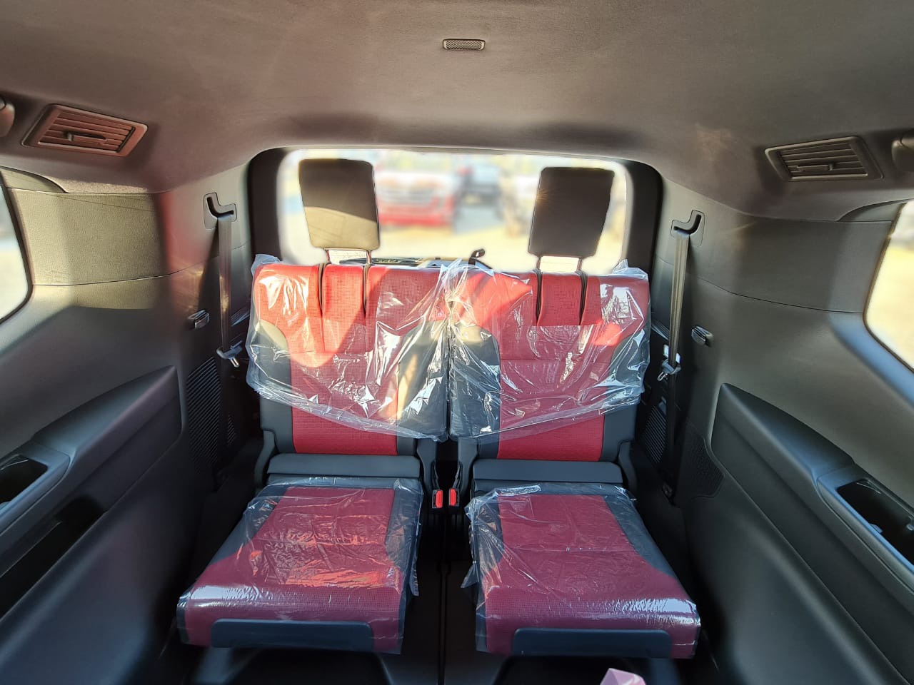 Toyota Land Cruiser 11
