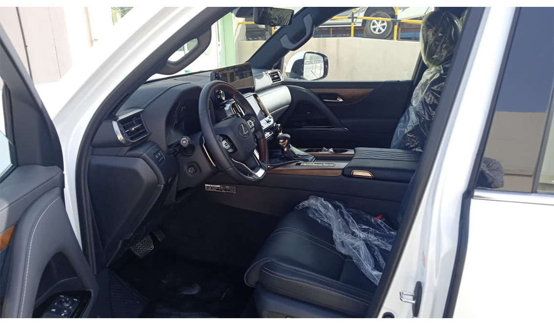 Lexus Lx600 Vip 4s 8