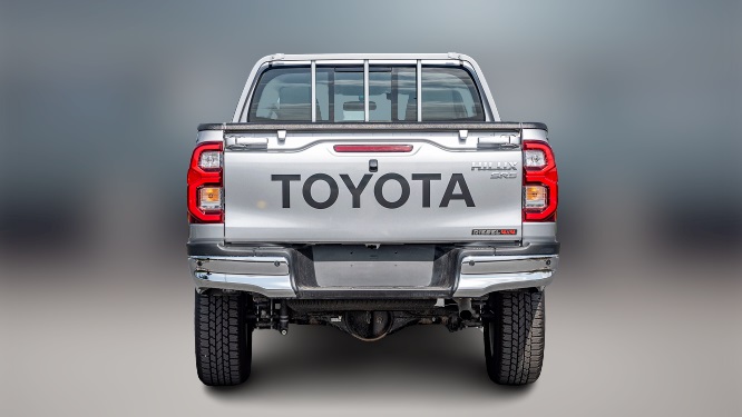 Toyota Hilux 6