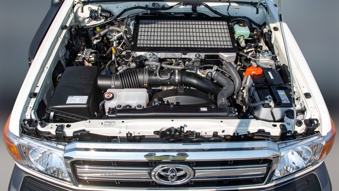Toyota Lc76 11